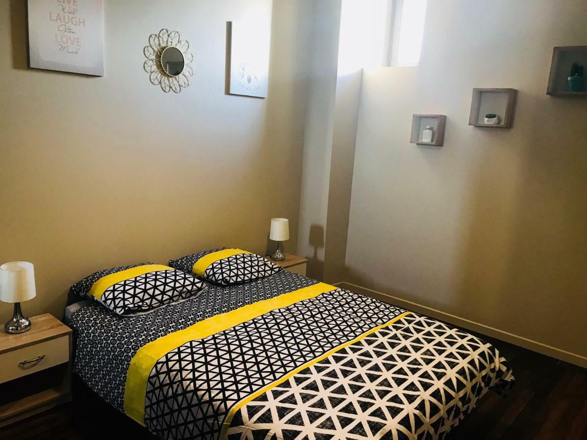 De Standing A Centre - 50m² Apartment *